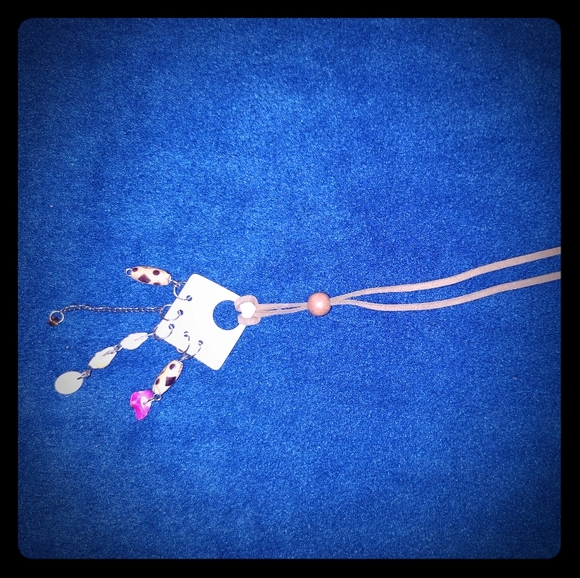 Seashell accents Necklace